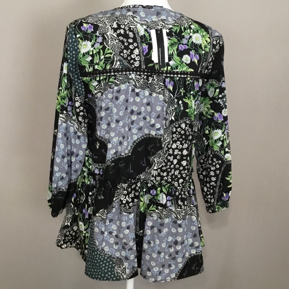 NWT Chelsea Theodore Black Floral Blouse Sz S - Picture 2 of 4